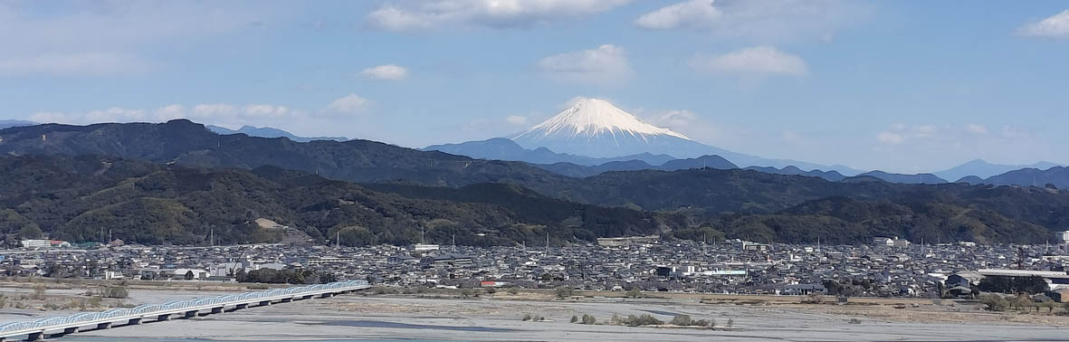 株式会社自然環境リサーチは、自然環境を尊重し、調査を通じて将来と地球への貢献をめざします。